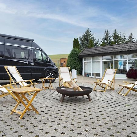 Bahlmann'S Radwelt & Freizeitresort Sangerhausen Exteriör bild