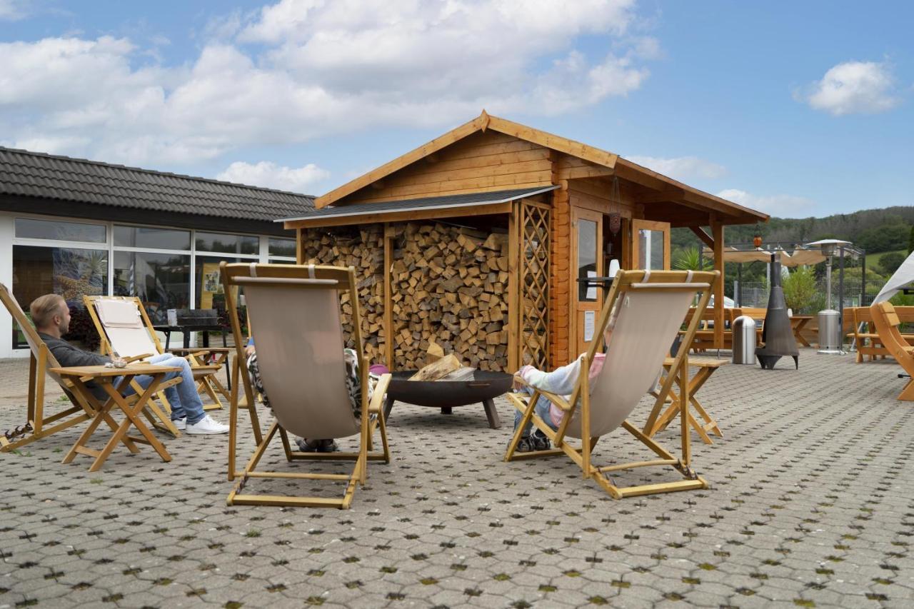 Bahlmann'S Radwelt & Freizeitresort Sangerhausen Exteriör bild